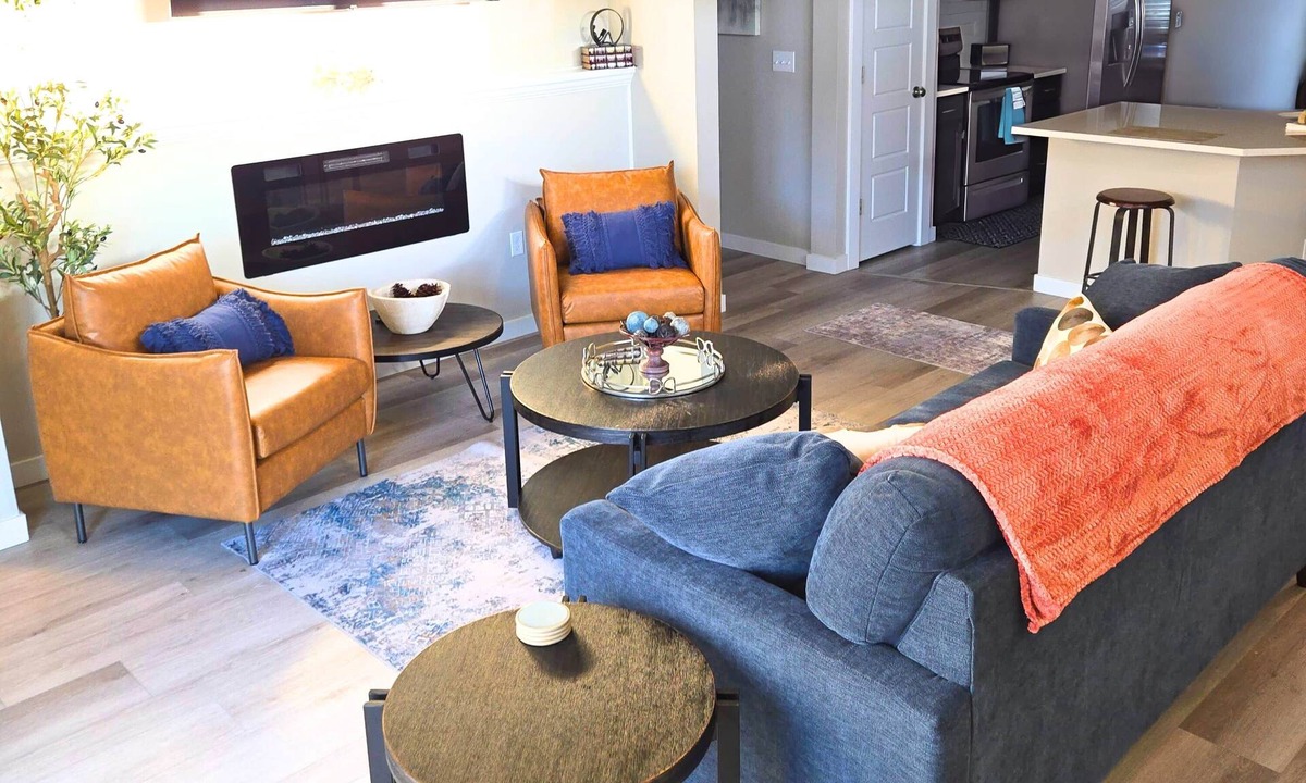 Star House | StarLuxe-StayAndPlay