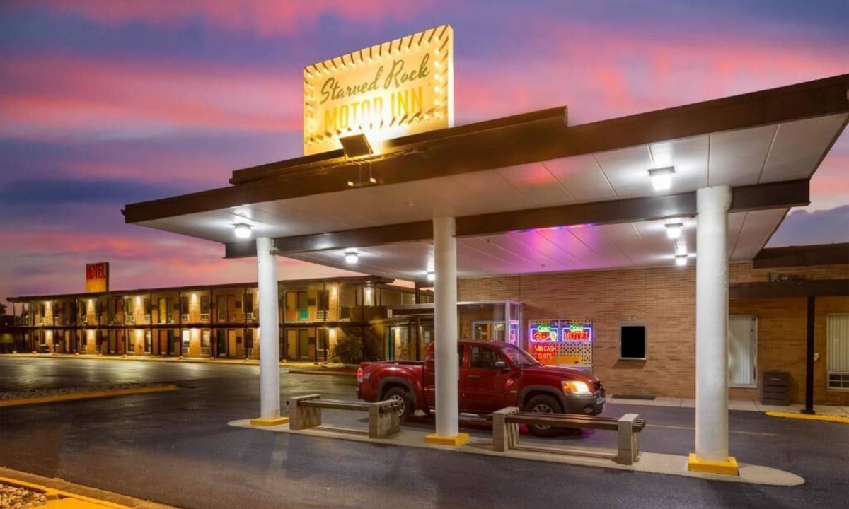 Streator Hotel | Starved Rock Motor Inn