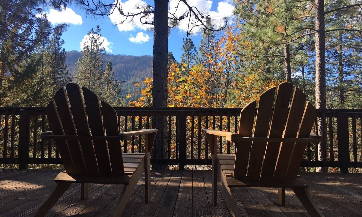 Cobb Cabin | Starview Lodge: Quiet Mountain Home Bordering State Forest