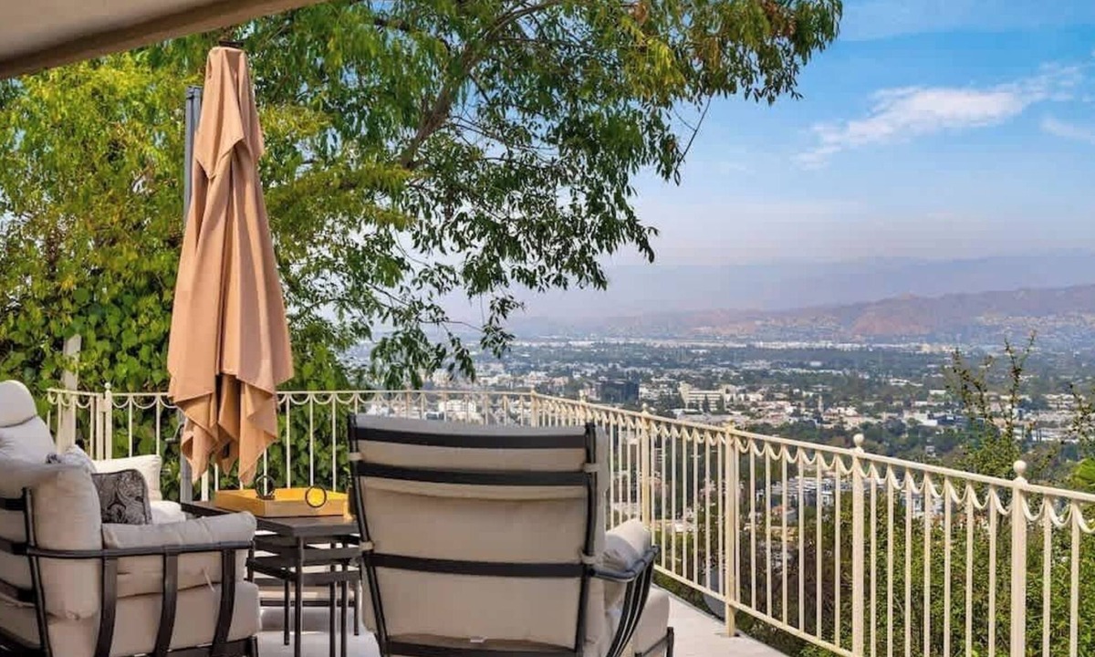 Studio City House | Starview Sanctuary