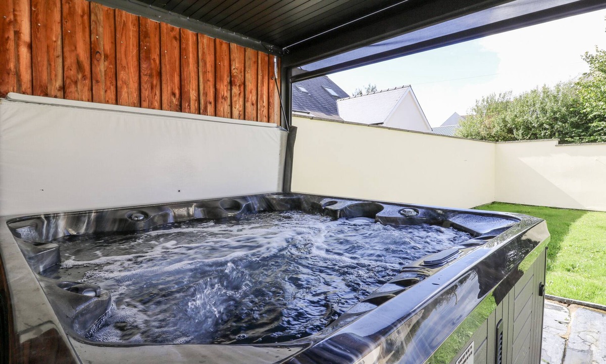 Cilgerran Cottage | Station Hall