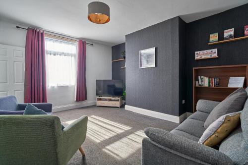 Wingate Apartment | Station House