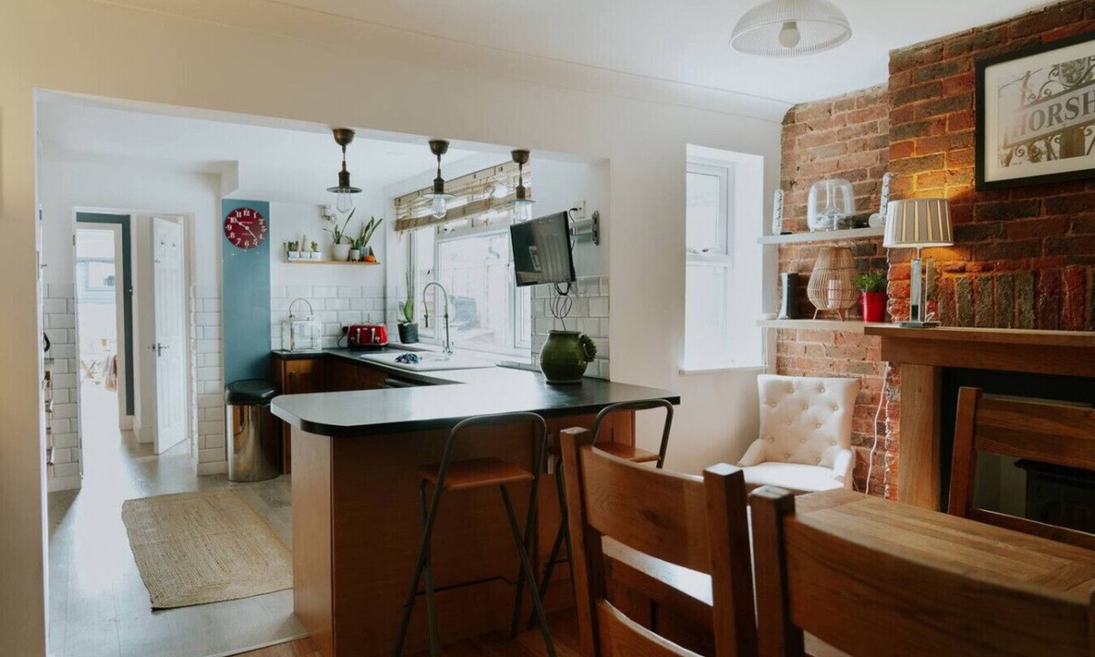 Horsham House | Station House Horsham