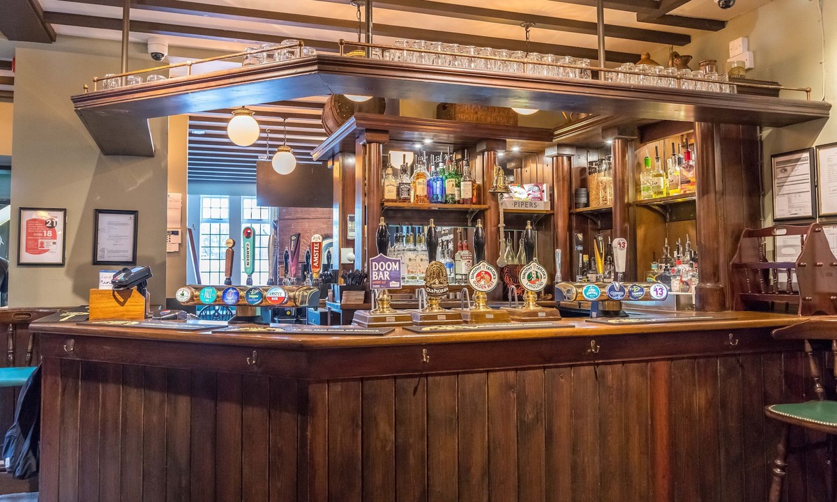 Whitby Hotel | Station Inn