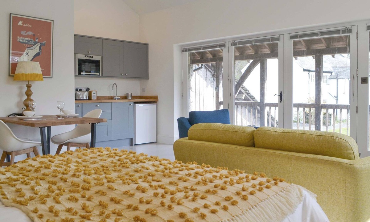 Staveley Cottage | Staveley Park Studio - UK33716