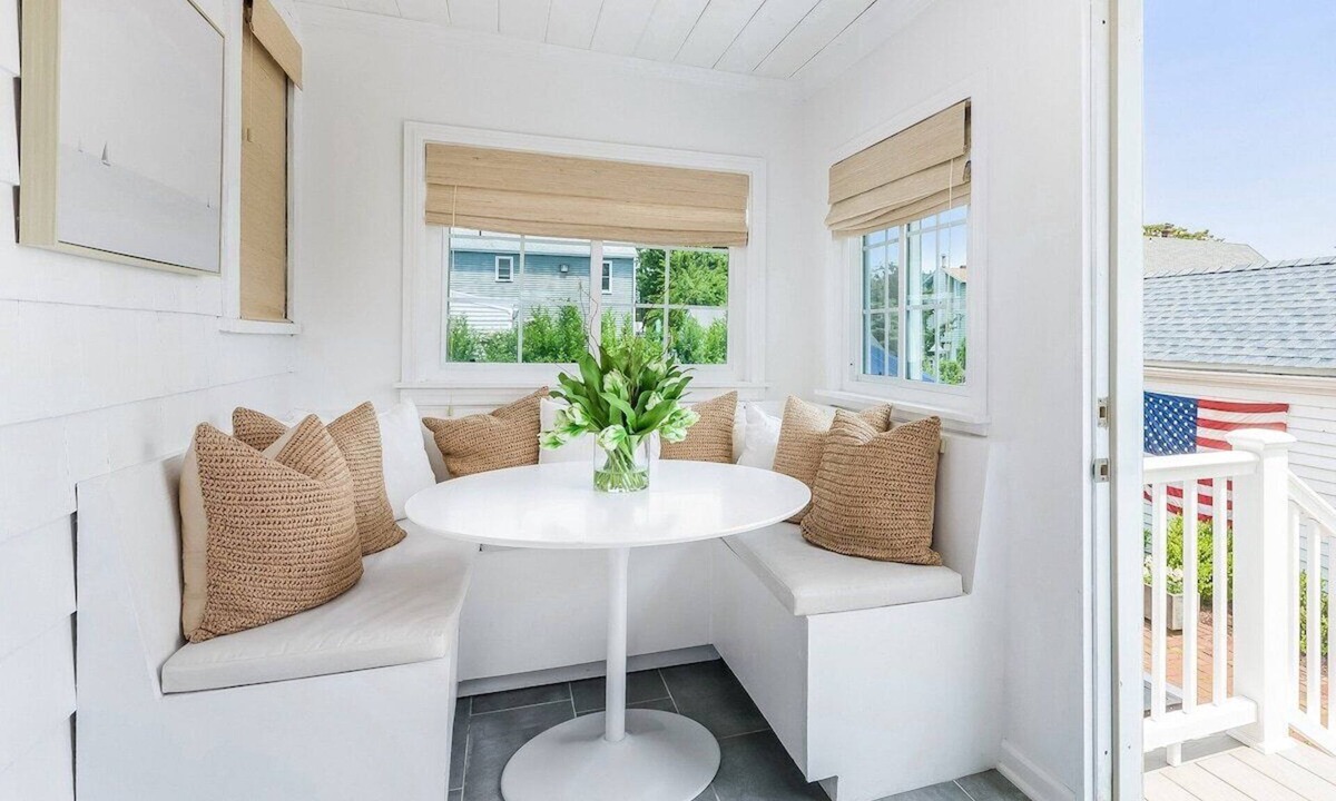 Black Rock Historic District House | Stay at Black Rock Harbor