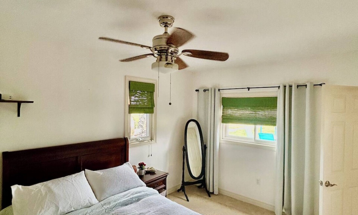 Jordan House | Stay at Jordan Valley Vineyards Barnhouse