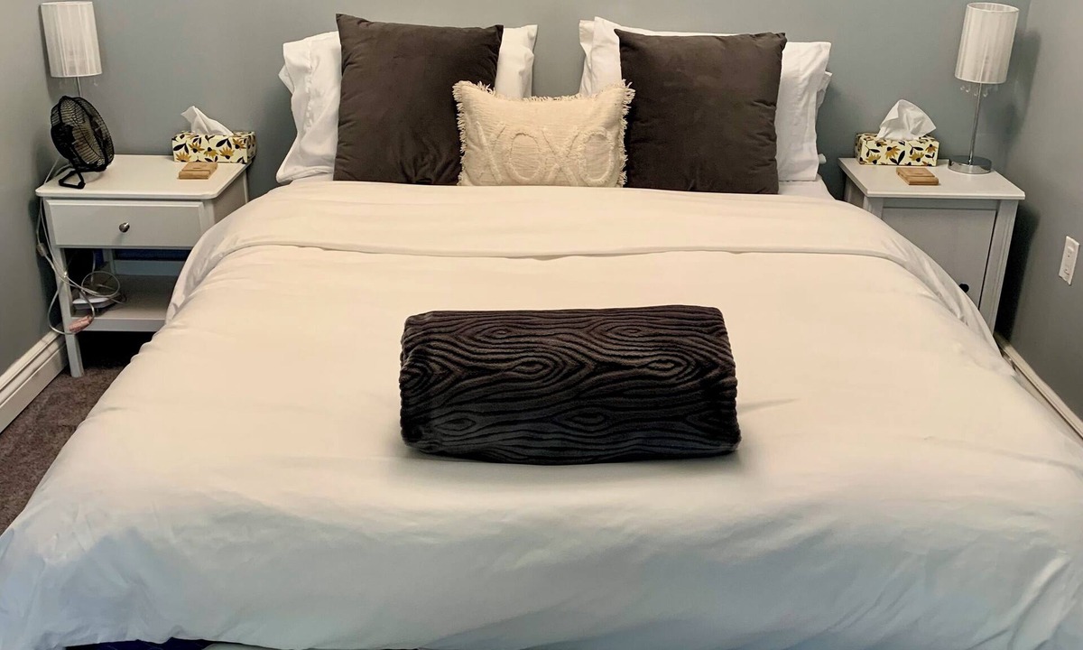 East Kildonan House | Stay at the Peaceful Bay Getaway! This is a private entry guest suite + 3 beds!