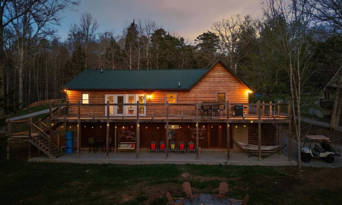 Rock Harbor House | Stay@Black Sheep:Lakefront HotTub No Steps2Dock! Spacious Location Dog friendly