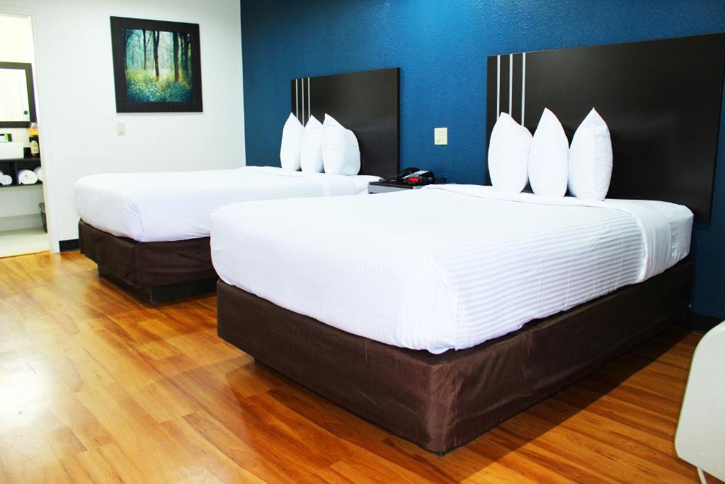 Buckner Terrace - Everglade Park Hotel | Stay Express Inn Dallas - Fair Park/Downtown