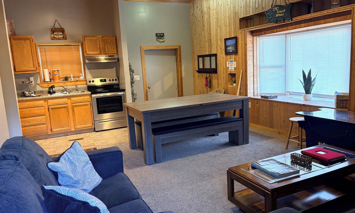 Ohiopyle Apartment | Stay In Ohiopyle, Hot tub & Pool Table - Closest to the GAP trail