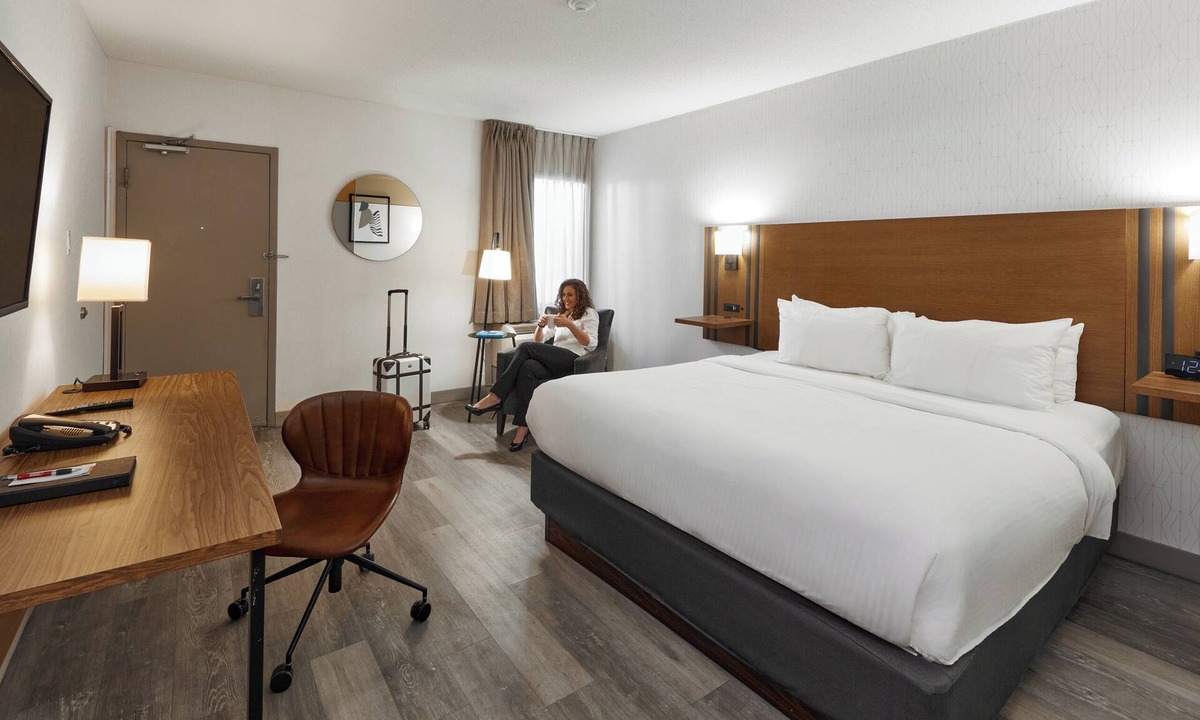 Etobicoke Hotel | Stay Inn Express Toronto