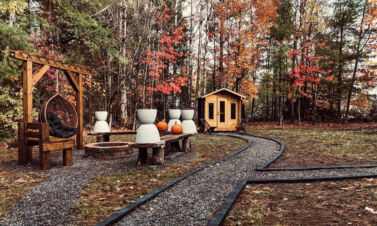 Gravenhurst Hotel | Stay Inn Muskoka