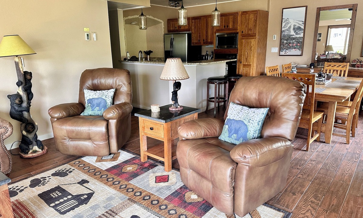 Steamboat Springs Condo | Stay just steps from the Gondola!