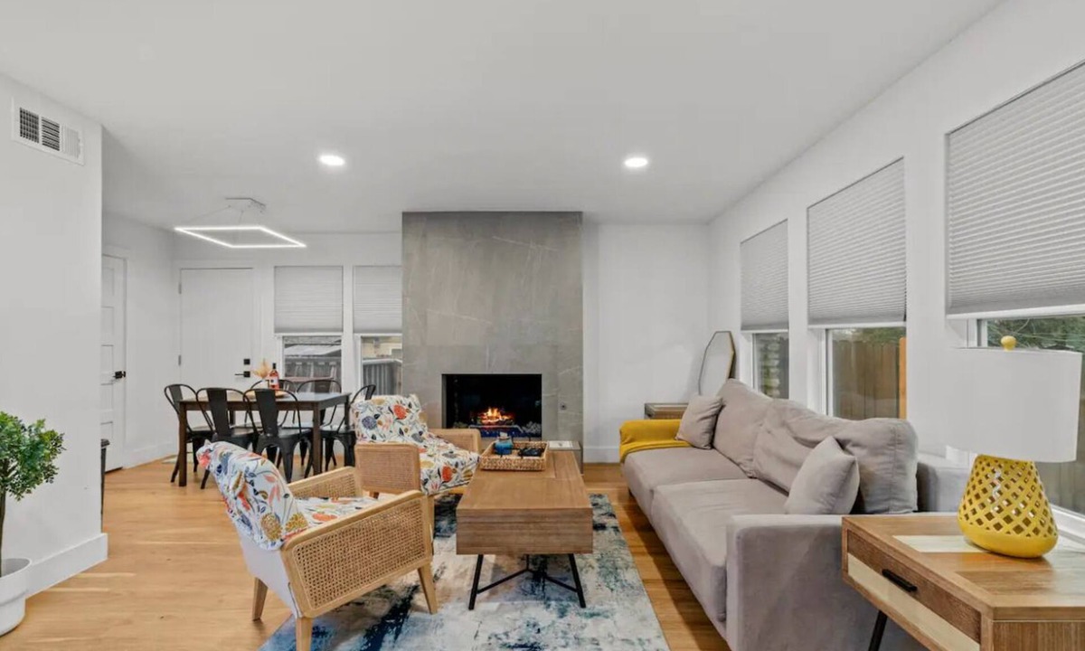McNeil House | Stay Right @ Lamplight! Domain North Austin Texas