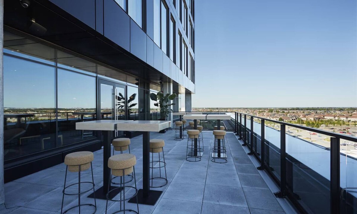 Brossard Hotel | Stay Steps Away from Shopping & Dining in Functionally Designed Room | 3 Units
