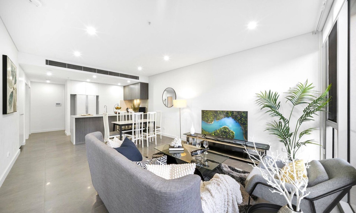 Lidcombe Apartment | Stay Steps from Olympic Park | Spacious 3-Bedroom