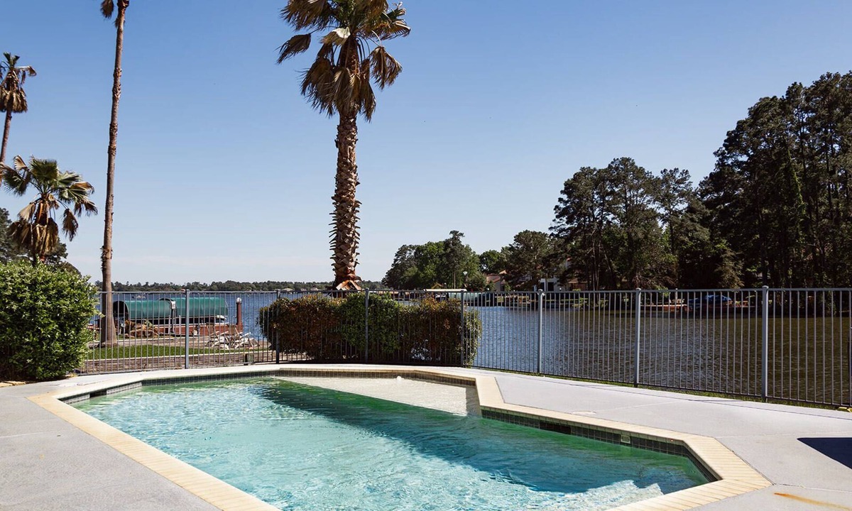 Walden on Lake Conroe House | Stay together at BlueWalden waterfront, 5 ensuite bd/ba, pool/spa, NEW DOCK