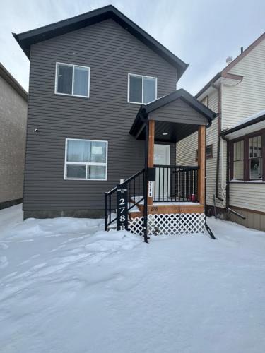 East Kildonan House | Stay with Ben
