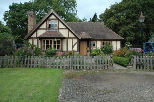 Walliswood Bed & Breakfast | Stay with Robin