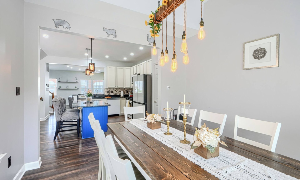 Glen Burnie House | Stay with us at Your-cozy-home LLC a 3 bedroom/2.5 bath house.