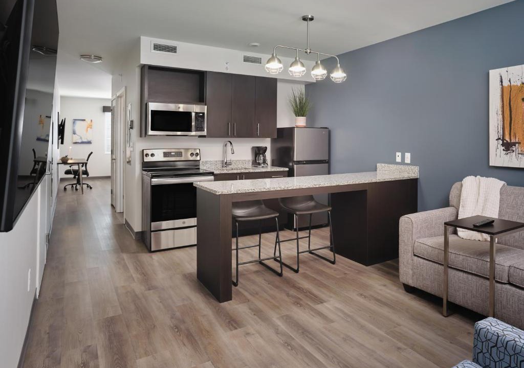 LaGrange Hotel | stayAPT Suites LaGrange