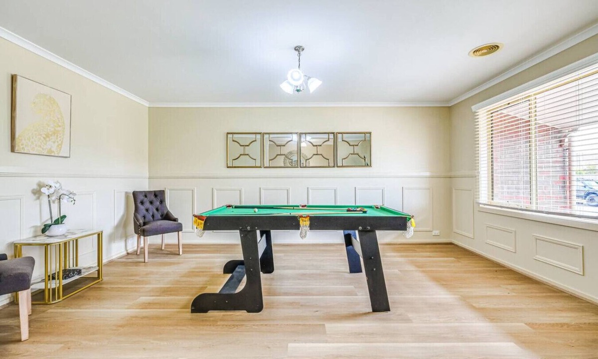 Corio House | StayAU Comfortable House w/Pool Table & Backyard