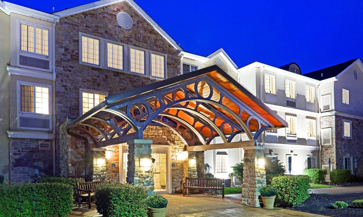 Cranbury Hotel | Staybridge Suites Cranbury by IHG
