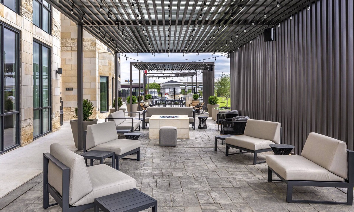 South Arlington Hotel | Staybridge Suites Dallas Grand Prairie by IHG