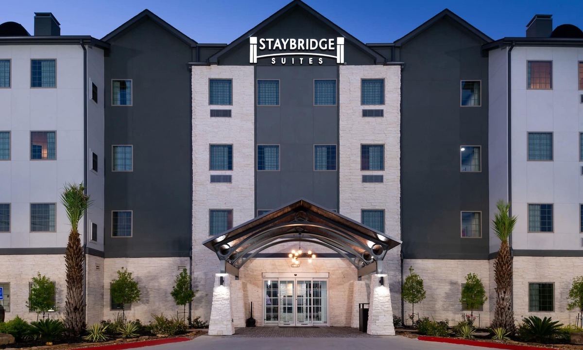 Lake Charles Hotel | Staybridge Suites Lake Charles by IHG