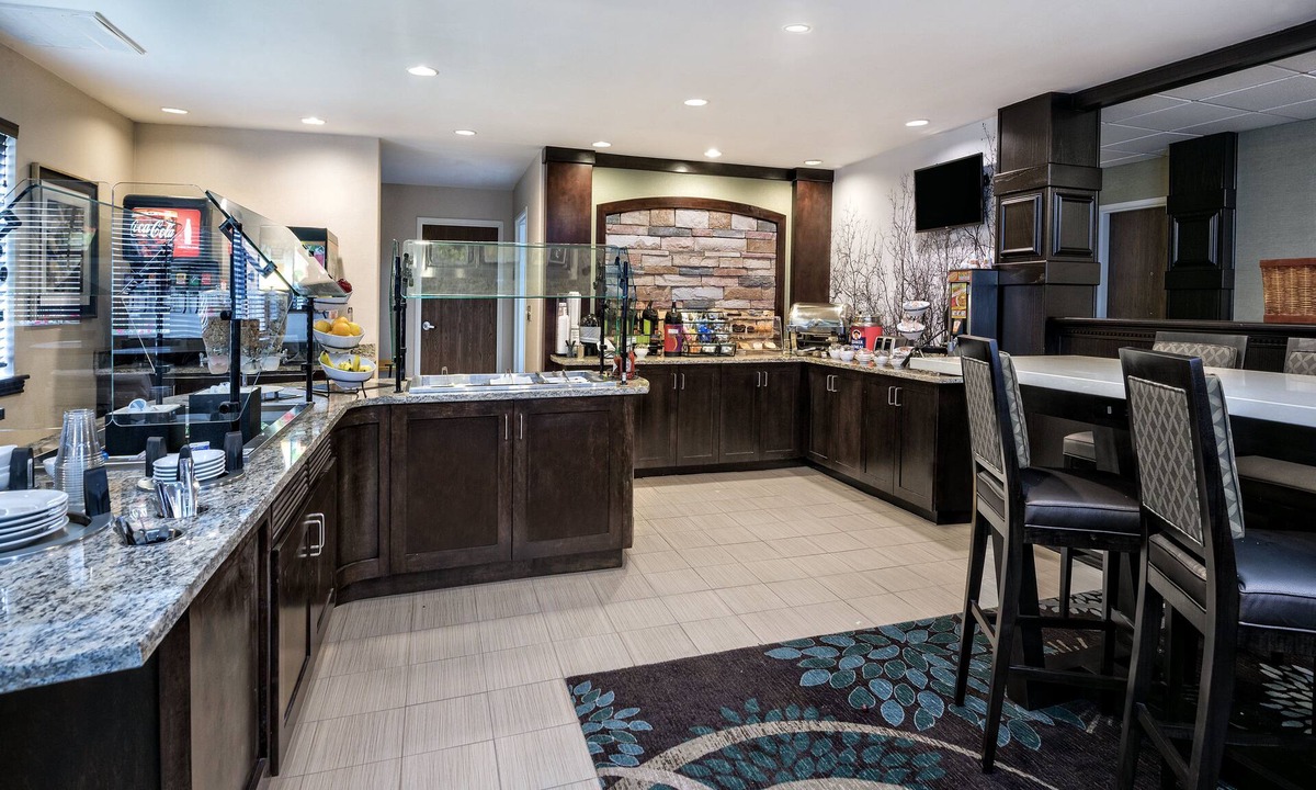 Tech Terrace Hotel | Staybridge Suites Lubbock - University Area by IHG