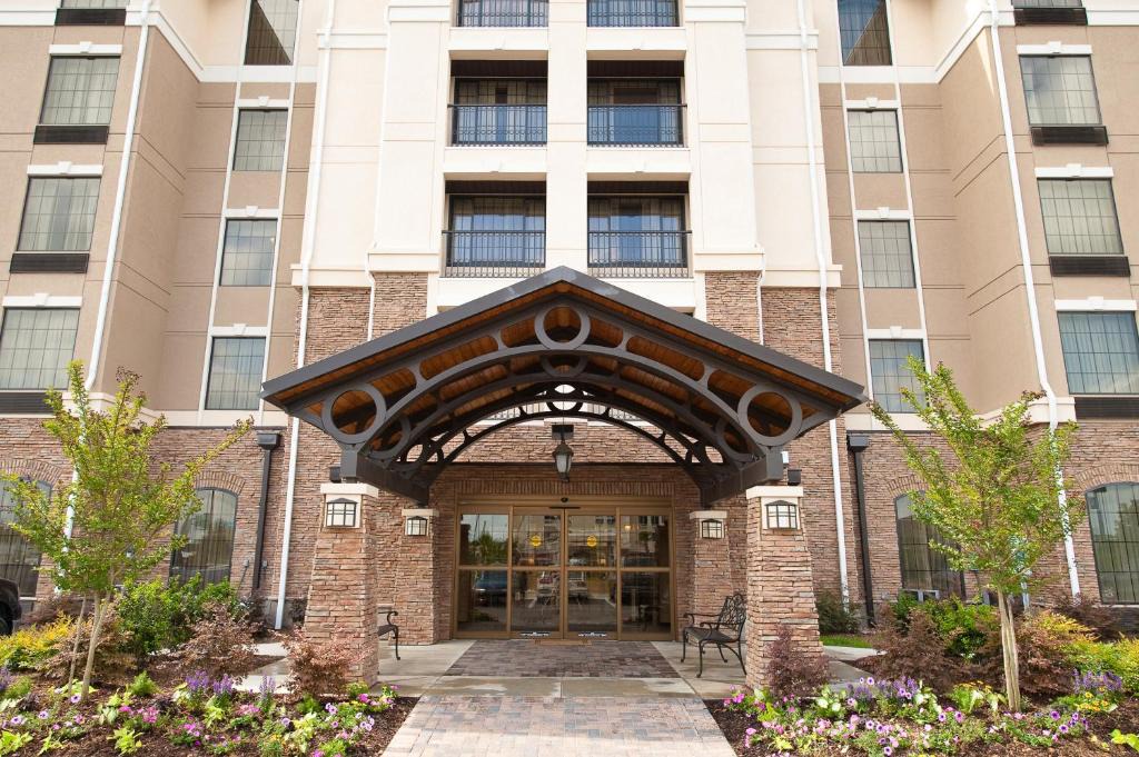 North Charleston Hotel | Staybridge Suites North Charleston by IHG