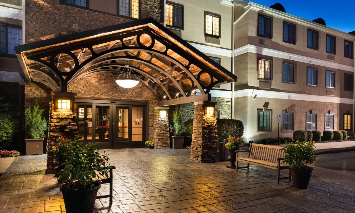 O'Fallon Hotel | Staybridge Suites O'Fallon Chesterfield by IHG