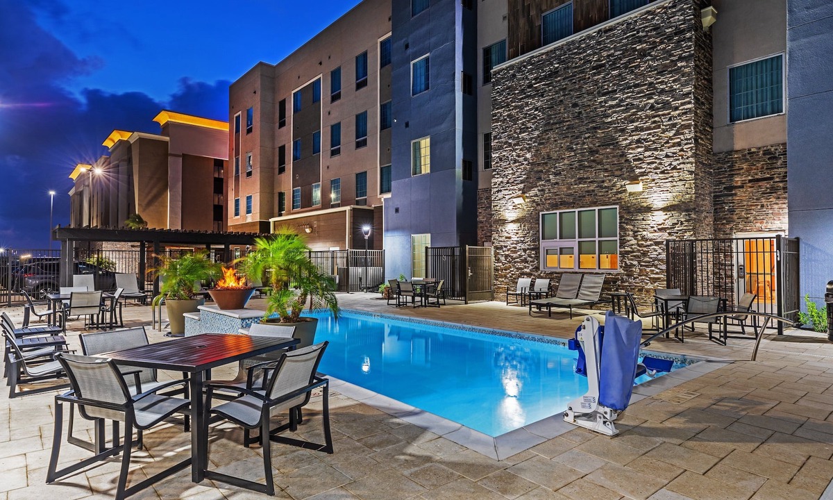 Portland Hotel | Staybridge Suites Portland by IHG