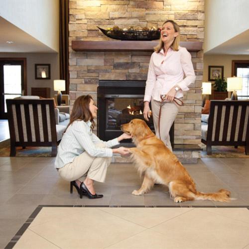 College Station Hotel | Staybridge Suites College Station by IHG