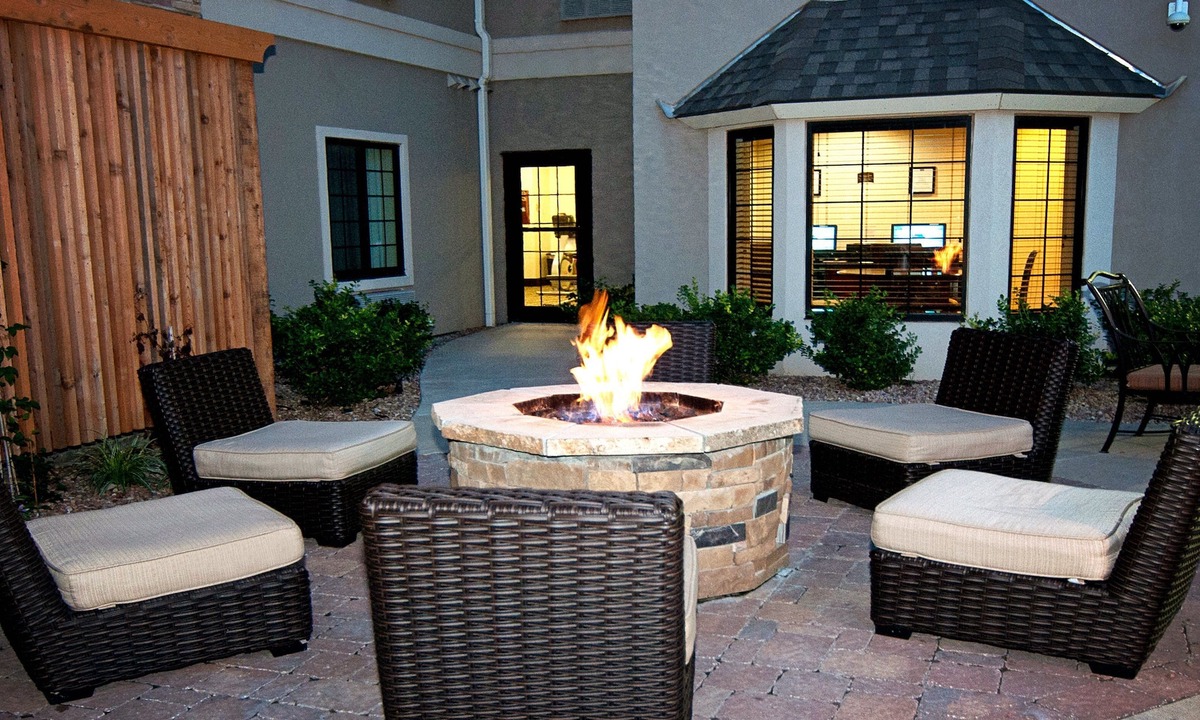 Greenwich Hotel | Staybridge Suites Wichita by IHG