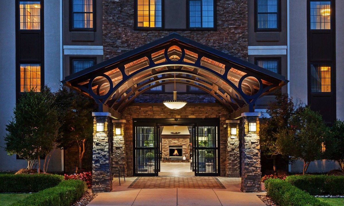 South Tulsa Hotel | Staybridge Suites Woodland Hills by IHG