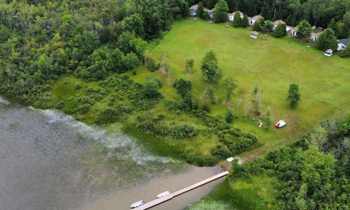 Plummer Additional Cottage | Staying by the Lakeside Cottages