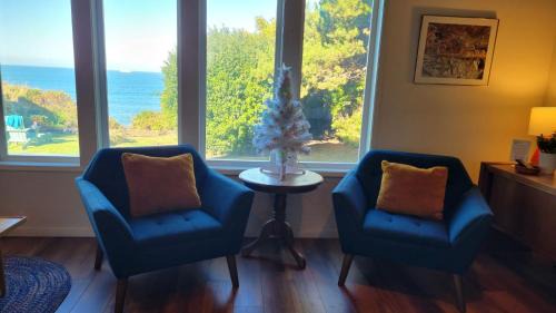 Coos Bay Hotel | #StayinMyDistrict Cape Arago Studio Suite