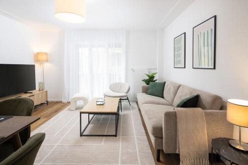Kuessnacht Apartment | STAYY Rigi Suites - Self-check-in Premium Apartments - 20min to Lucern - 7min Walk to Lake - Public Transport - Washer Dryer