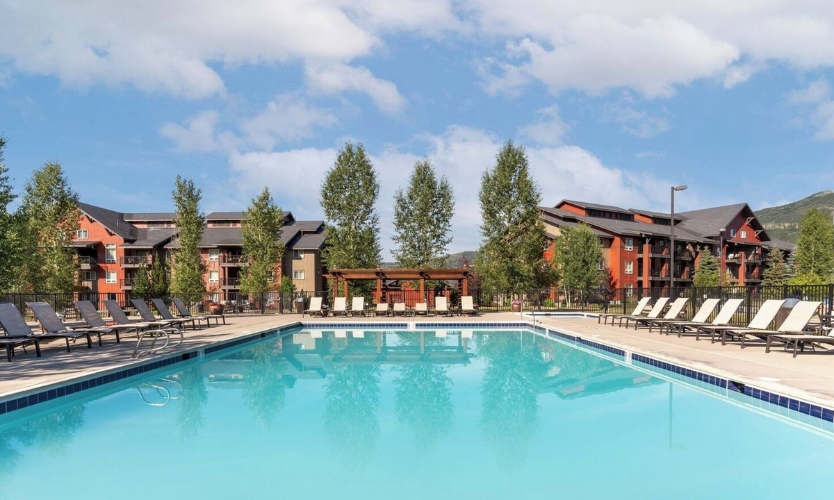 Steamboat Springs Resort | Steamboat Springs | Comfortable Alpine Retreat | Pool + Hot Tub | 3BR Sleeps 8