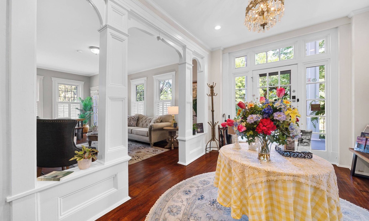 Steeles Tavern Bed & Breakfast | Steeles Tavern Manor