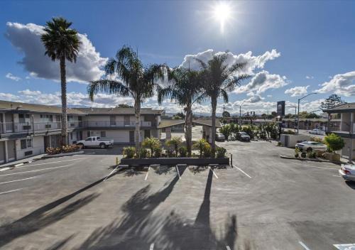 Salinas Hotel | Steinbeck Lodge