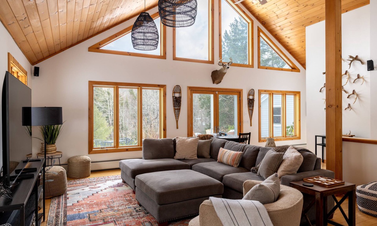Jeffersonville House | Stellar Mountain House: Luxury - Hot Tub, Views, Near Stowe and Smugglers'