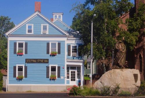 Salem Hotel | Stepping Stone Inn
