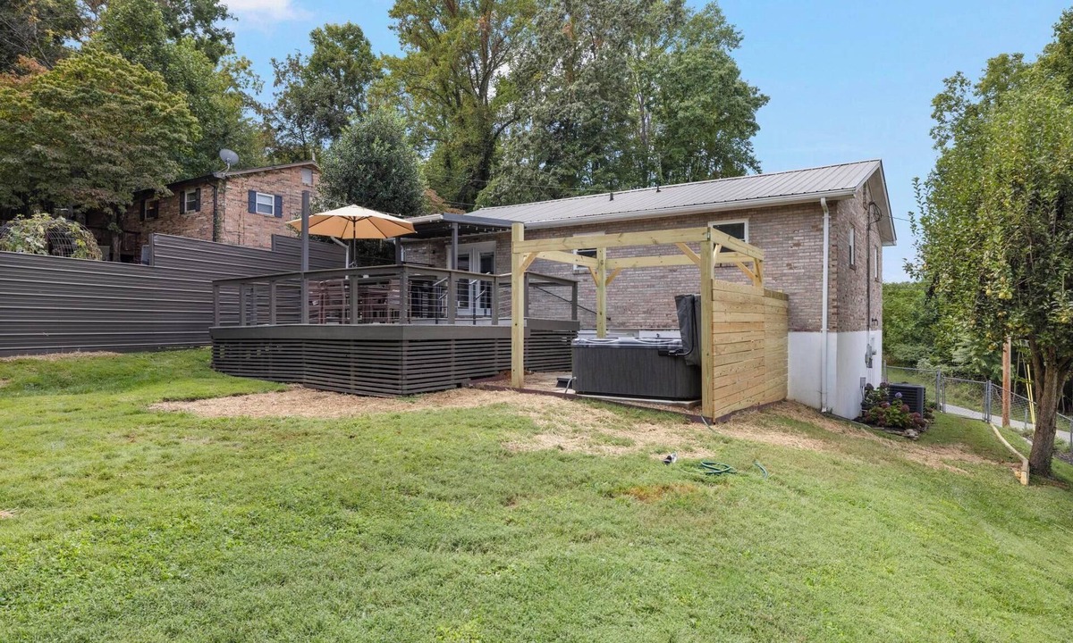 Oak Grove House | Steps from Boone Lake - 3BR home with hot tub