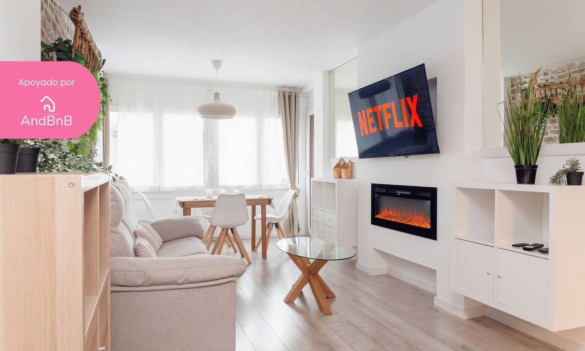 Incles Apartment | Steps from Grandvalira Cozy Ski Haven+Parkingnn