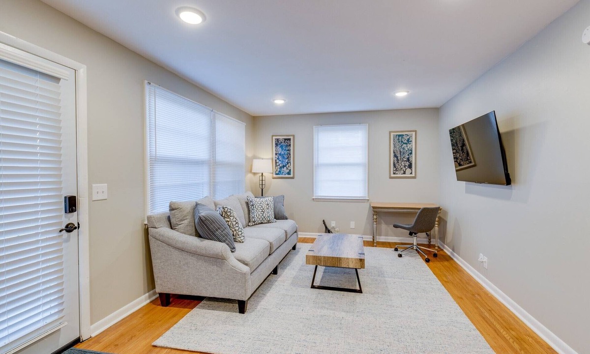 12 South Apartment | Steps to 12 South