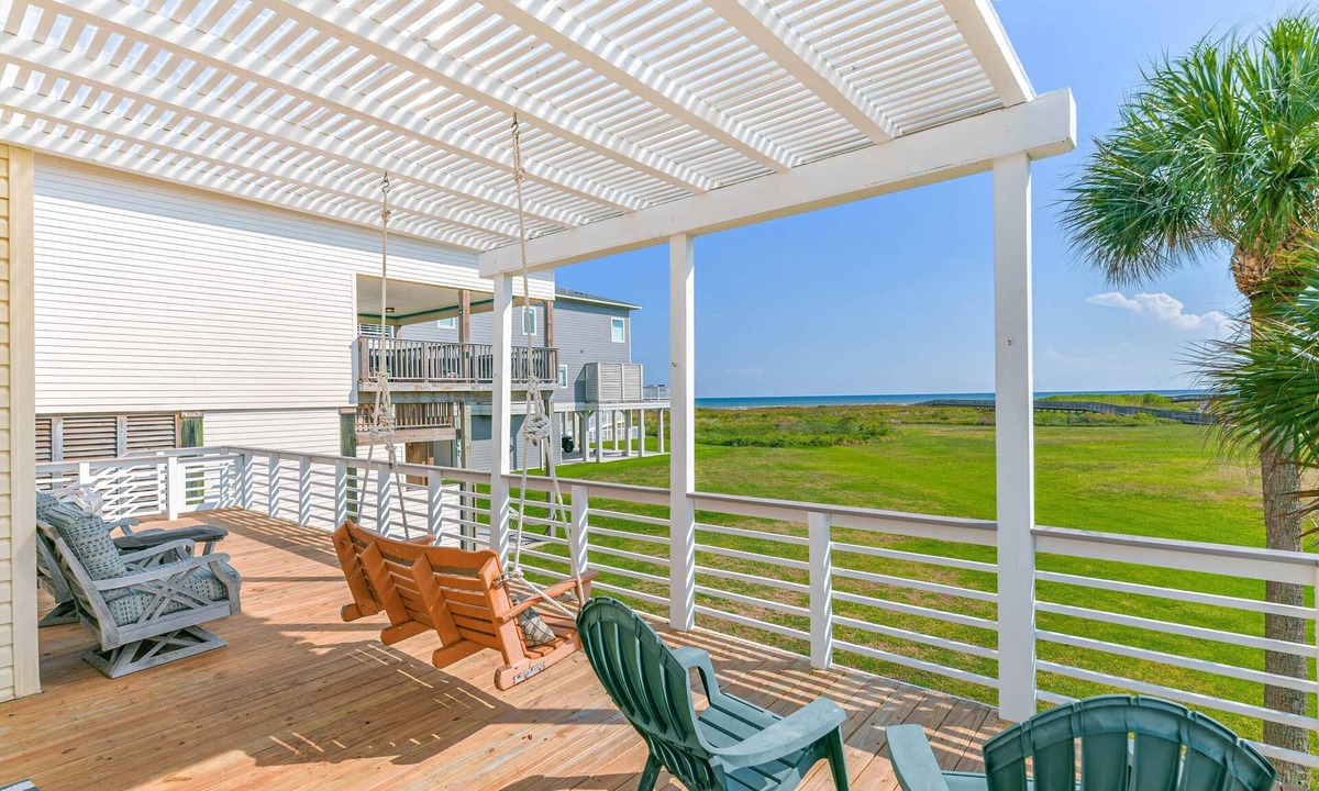 Pointe San Luis House | Steps to Beach/3 Bedroom/2 Bath Beach House/Pets Allowed!