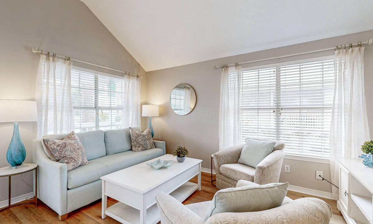 Clipper Cove House | Steps to beach & community pool, dog-friendly, great location